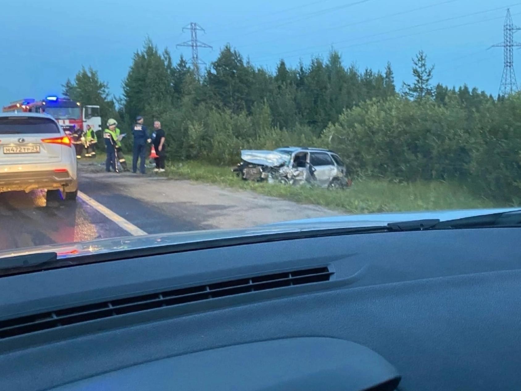 На подъезде к Северодвинску столкнулись два автомобиля — в аварии  пострадало двое детей