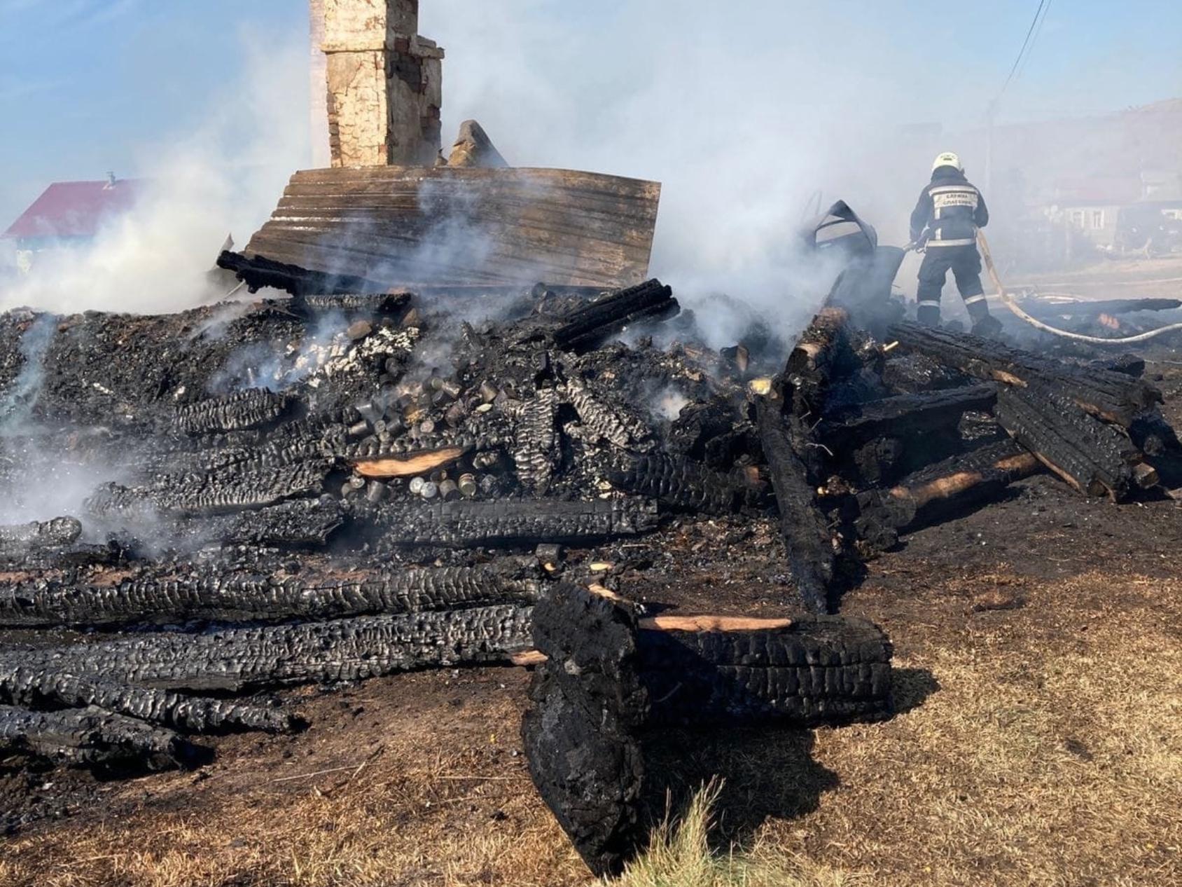 В деревне Лямца Онежского района произошёл крупный пожар