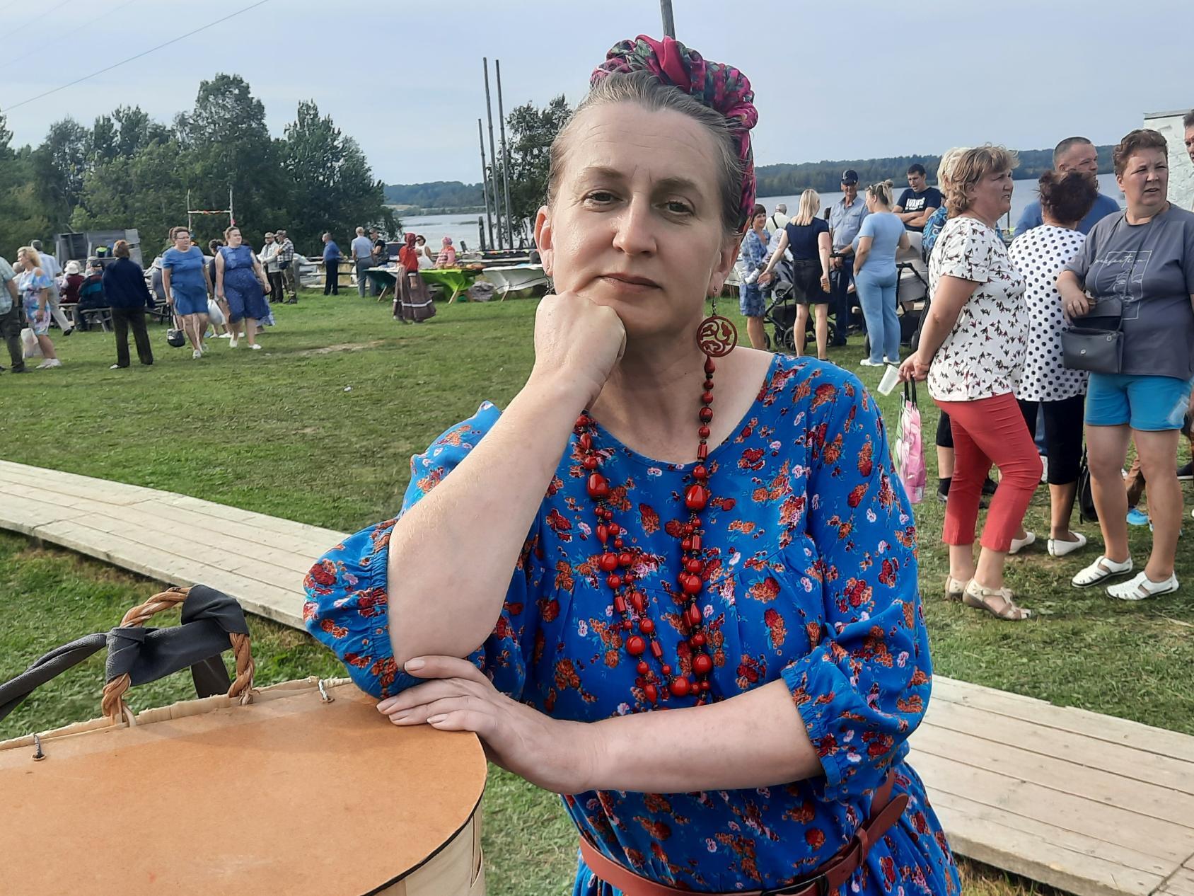 Маруся, хозяйка гостевого дома в Каргополе, нашла чему научиться
на ярмарке