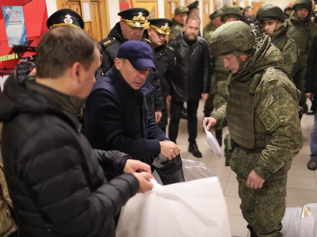 Губернатор Архангельской области встретился с мобилизованными северянами в  Печенге